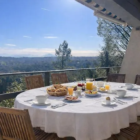 Vue Panoramique Sur Mont Ventoux Entre Vallee De L Ardeche Et De La Ceze Villa *